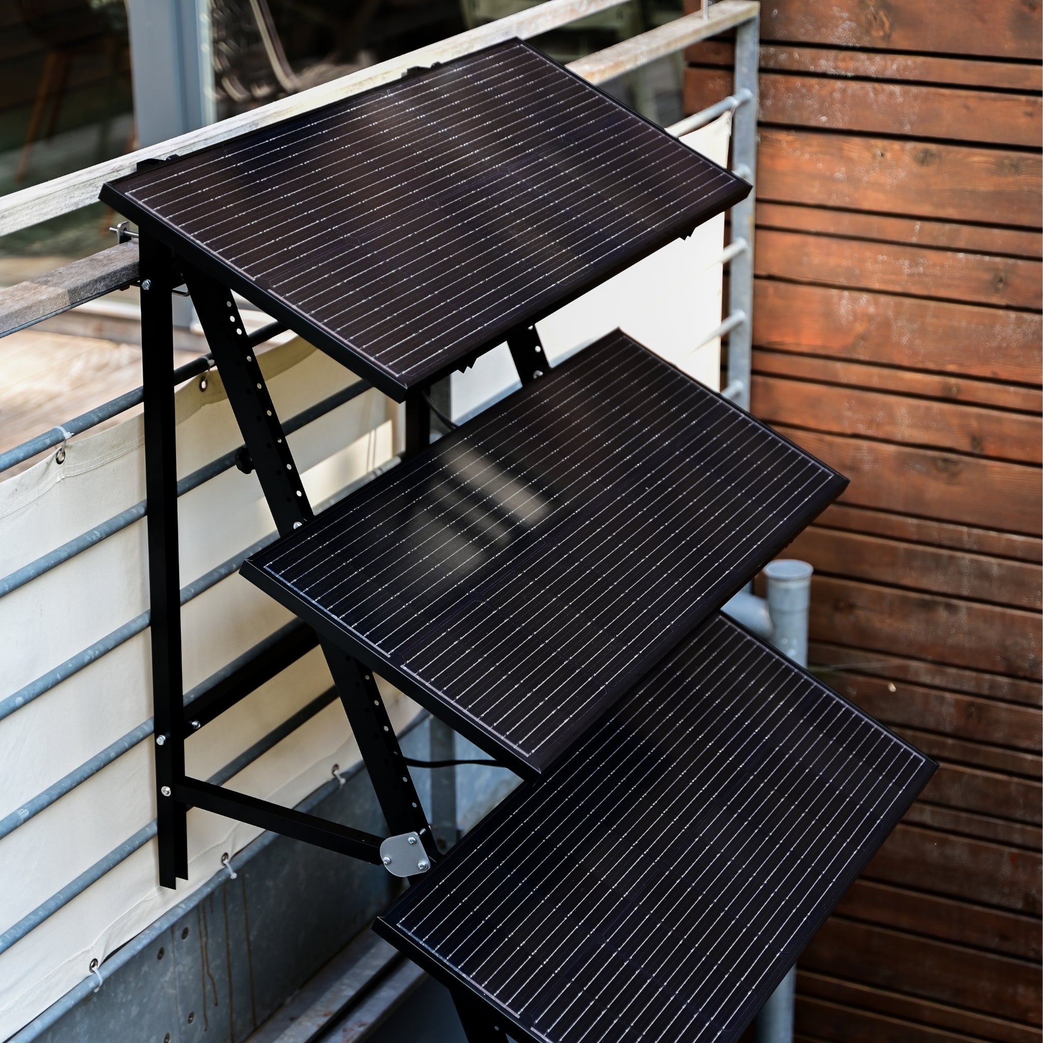 Balkonkraftwerk MoeCell Large (225W + Halterung)