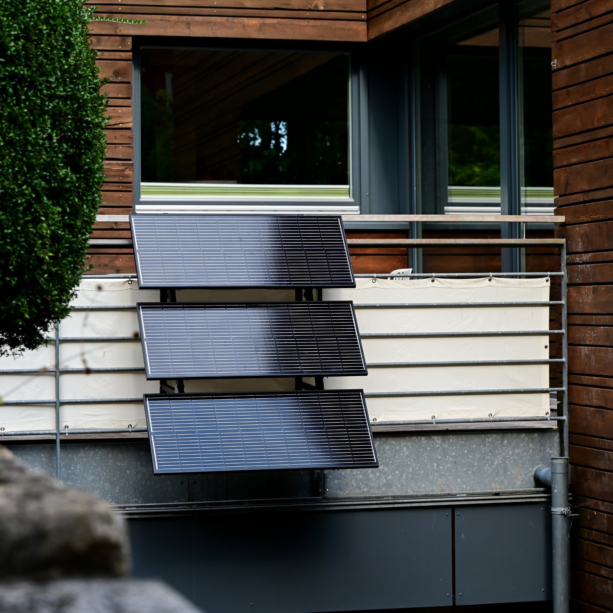 Balkonkraftwerk MoeCell Large (225W + Halterung)